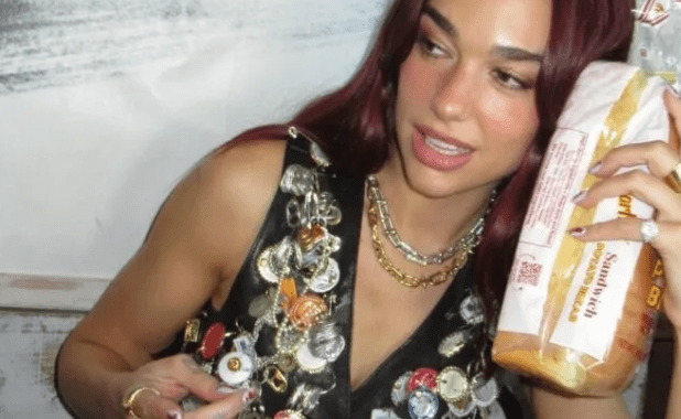 Gümüş ve altın takıları birlikte kullanma